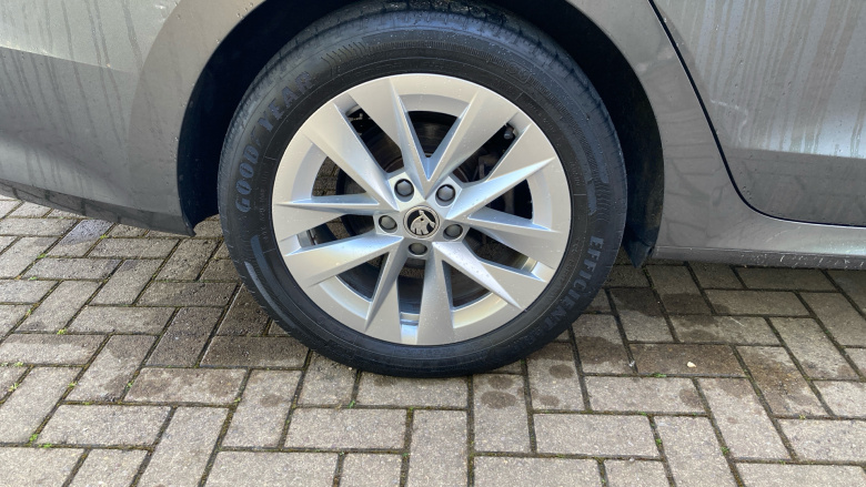 Skoda Octavia 1.4 TSI iV SE L DSG 5dr Estate